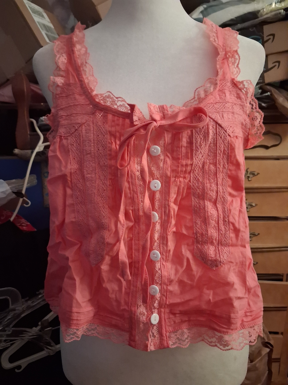 New,Coral Lace-Trim Bodice,Hem& Armholes,Ties& Button-Front Cropped Top Size M